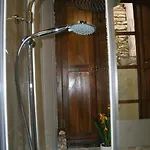 Camino Y Leyenda Hotel