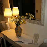 Camino Y Leyenda Hotel