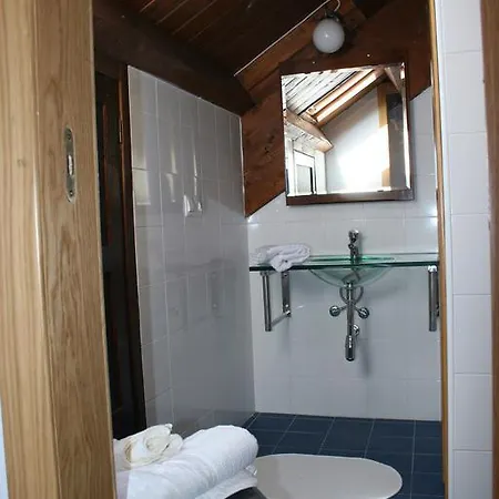 Camino Y Leyenda Hotel